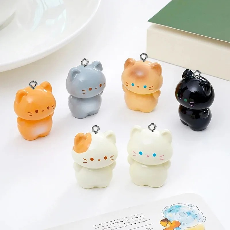 Resin Art Pendant - 10 Pack Sweet 3D Standing Kitten