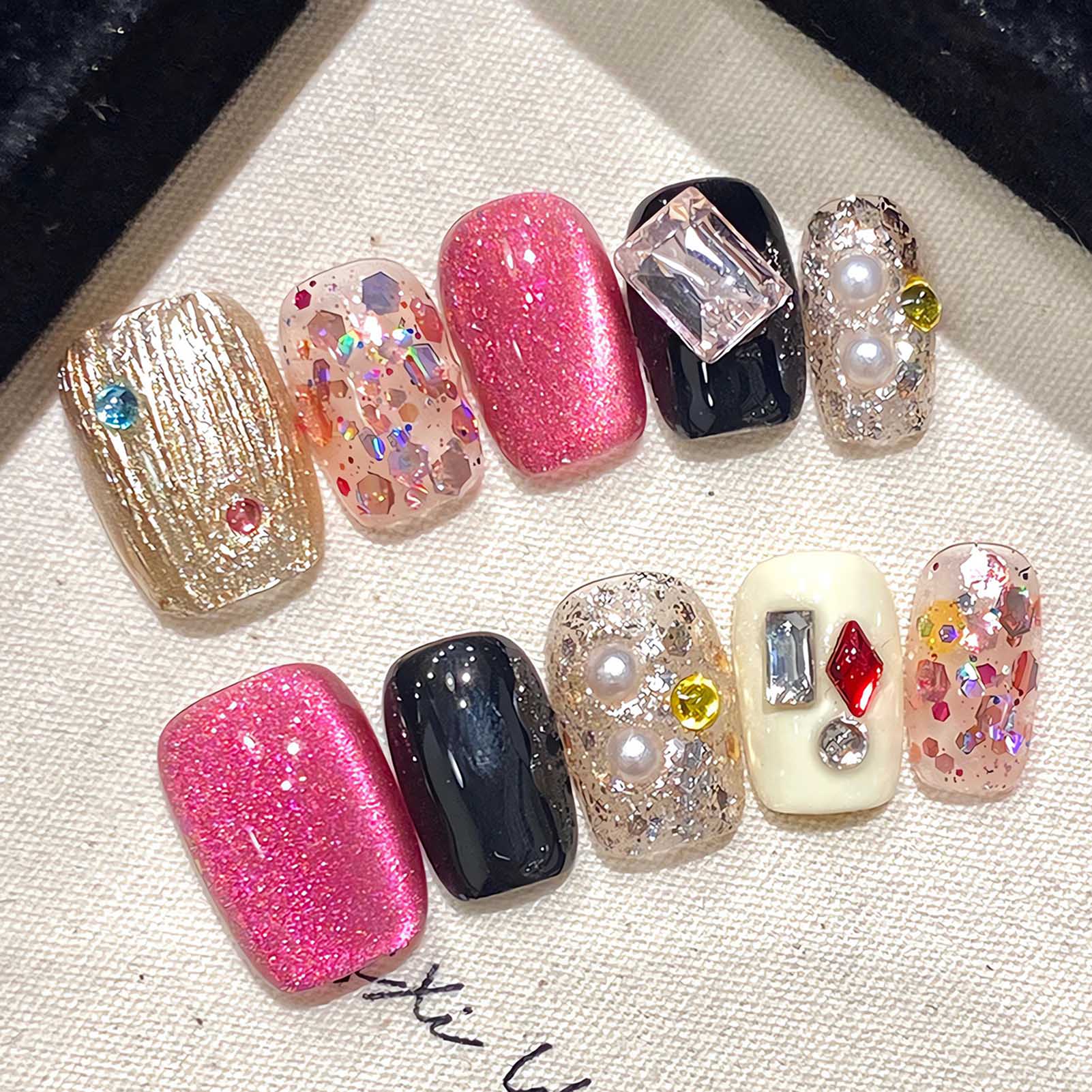 Handmade Press on Nails Glitte - Resin Art And Deco recension och pris
