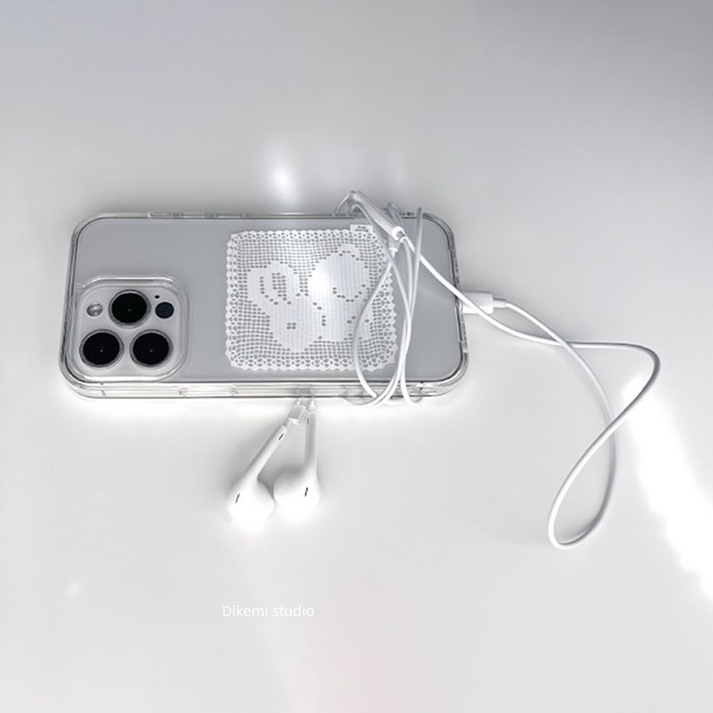 Korean Ins White Lace Pattern  - Resin Art Phone Case recension och pris